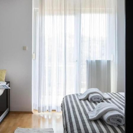 Tesla Apartment Urban Stay Загреб Екстериор снимка