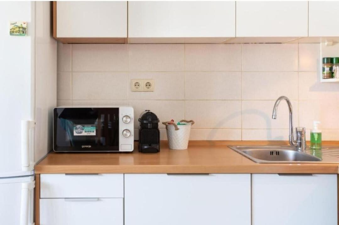 Tesla Apartment Urban Stay Загреб Екстериор снимка
