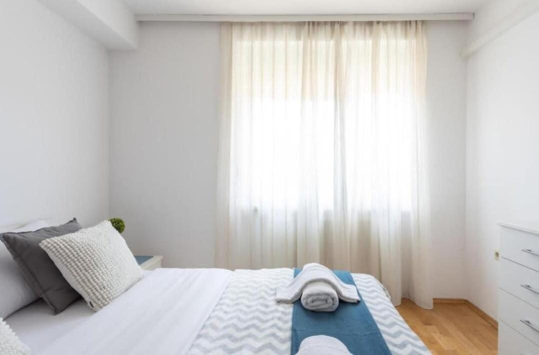 Tesla Apartment Urban Stay Загреб Екстериор снимка